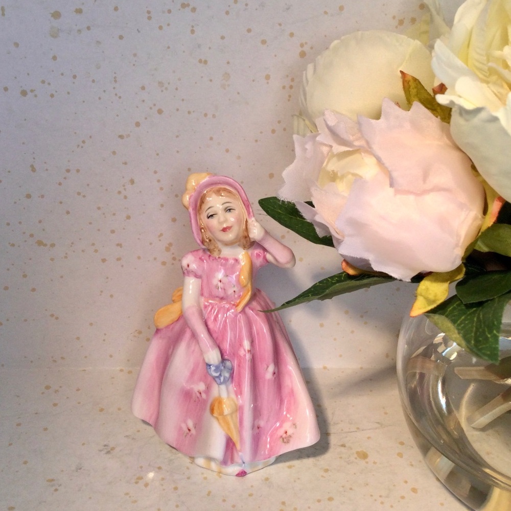 Royal Doulton Babie Figurine